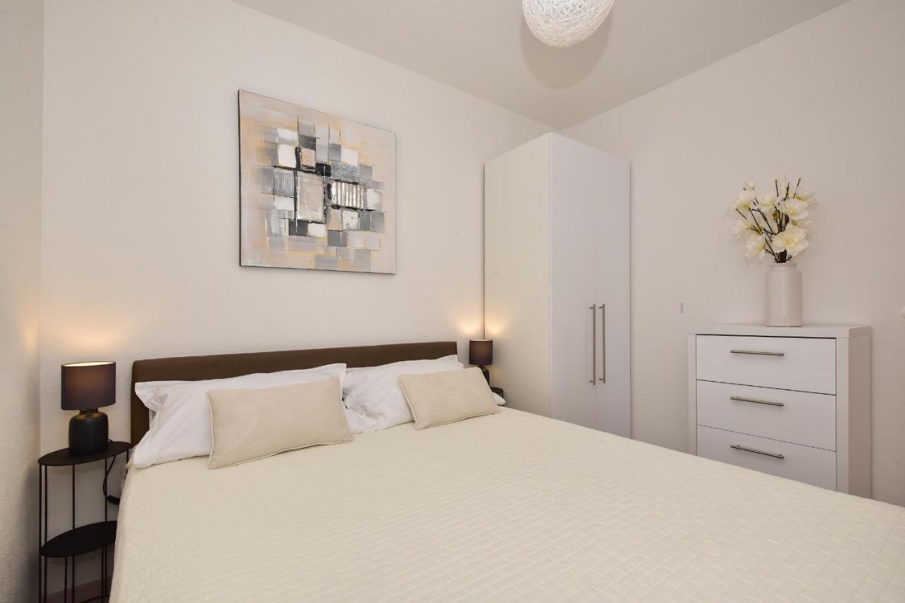 Apartman Luka Игране Екстериор снимка