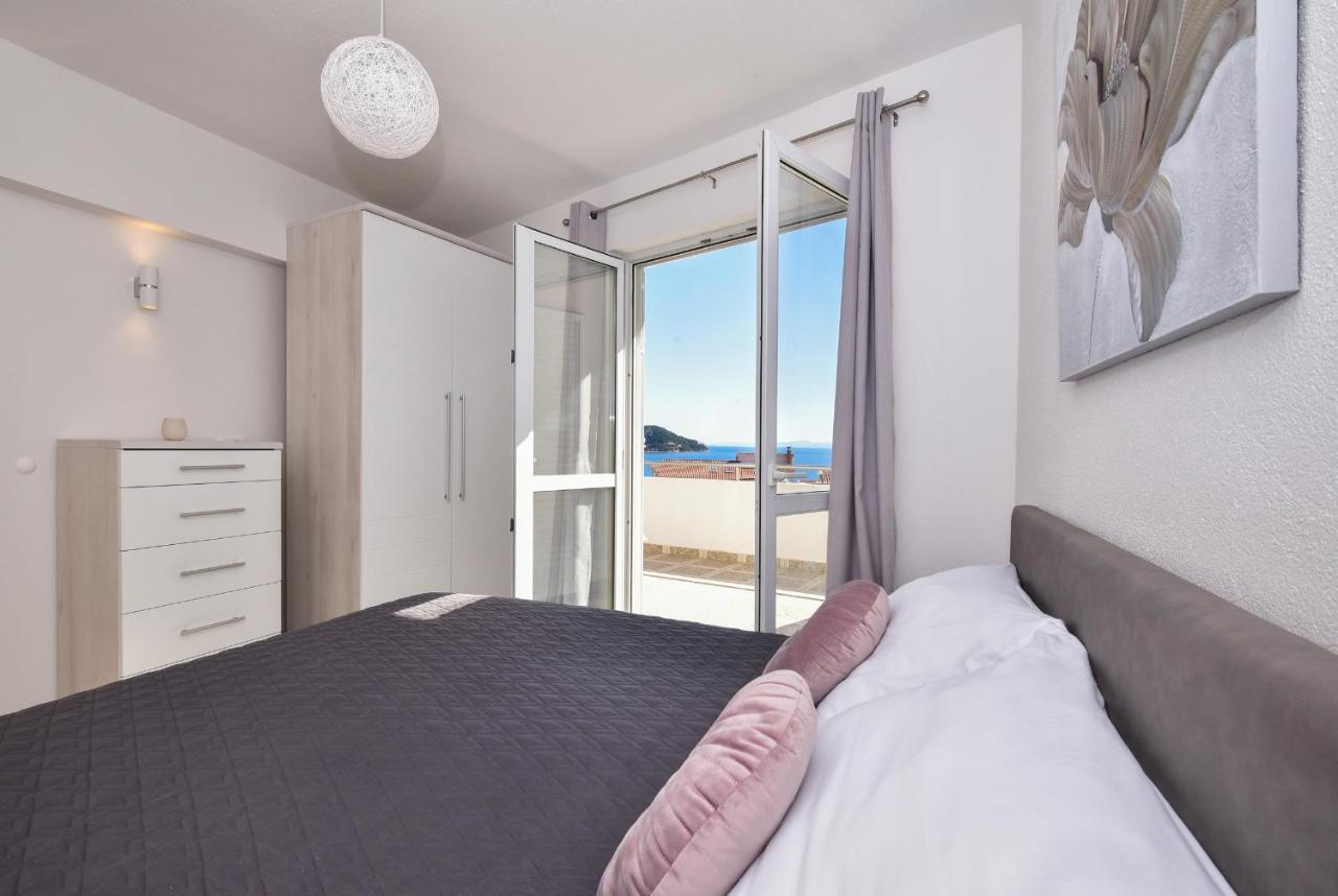 Apartman Luka Игране Екстериор снимка