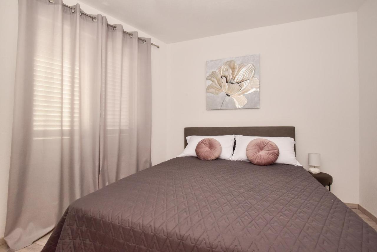 Apartman Luka Игране Екстериор снимка